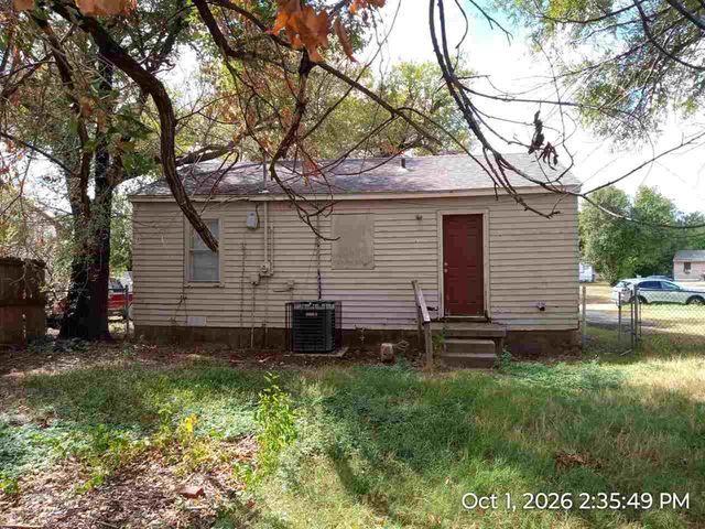 1214 SW 25th Pl, Lawton, OK 73501