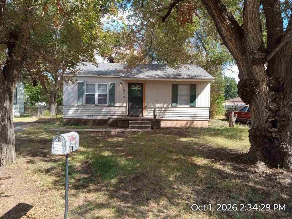 1214 SW 25th Pl, Lawton, OK 73501