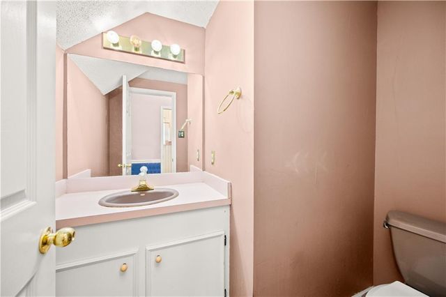 6206 WEST POINTE Drive, Alexandria, LA 71303