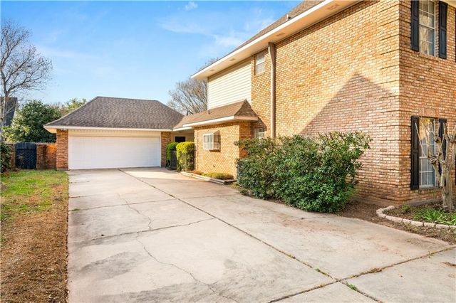 6206 WEST POINTE Drive, Alexandria, LA 71303