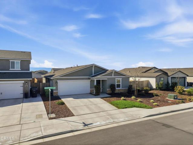 6003 Vespucci Avenue, Bakersfield, CA 93313