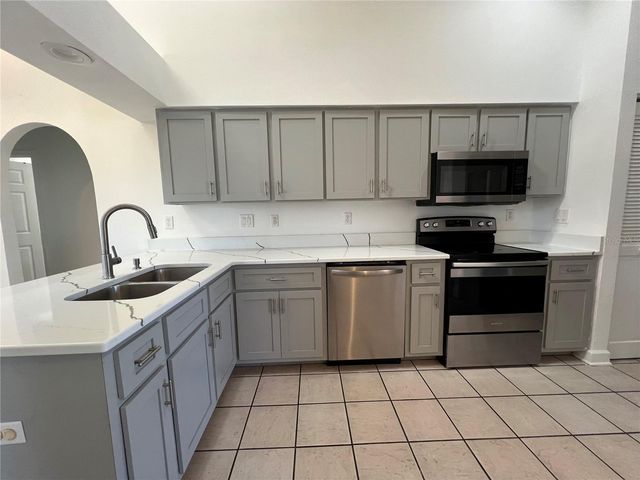 2092 RIO DE JANEIRO AVENUE, Punta Gorda, FL 33983