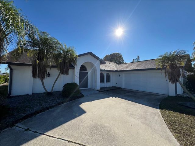 2092 RIO DE JANEIRO AVENUE, Punta Gorda, FL 33983