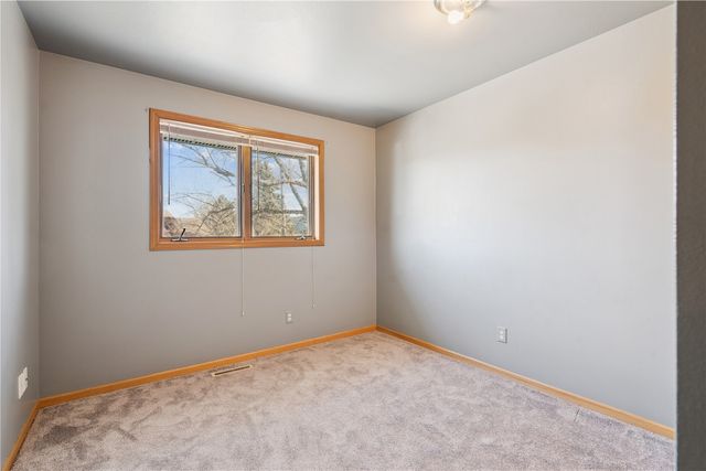 1627 Gryn Drive, Iowa City, IA 52246