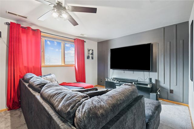 1627 Gryn Drive, Iowa City, IA 52246