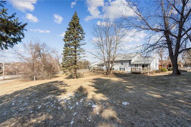 1627 Gryn Drive, Iowa City, IA 52246