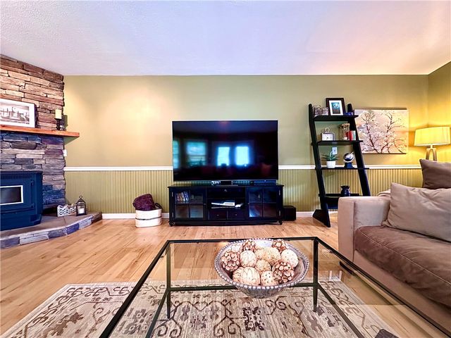 927 Chippewa Trl, Coolspring Twp, PA 16137