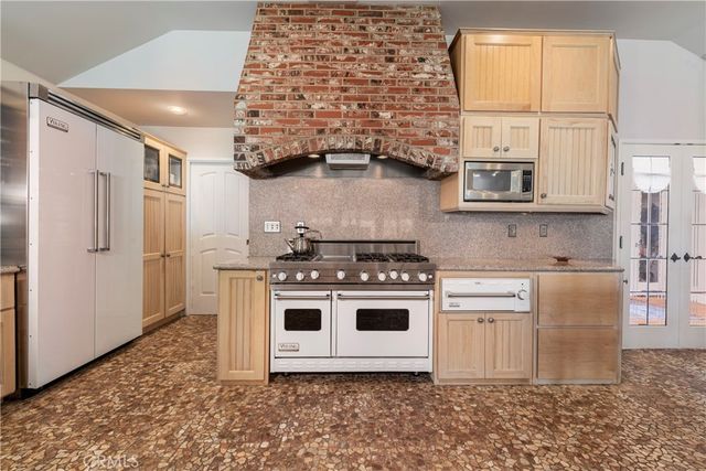 4981 Noeline Avenue, Encino, CA 91436