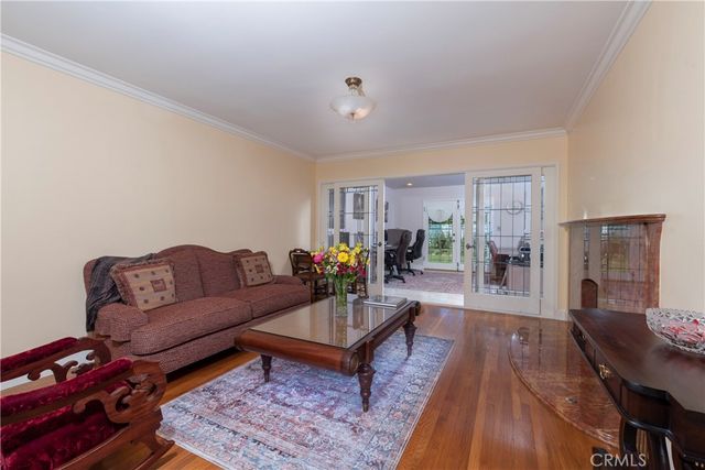 4981 Noeline Avenue, Encino, CA 91436