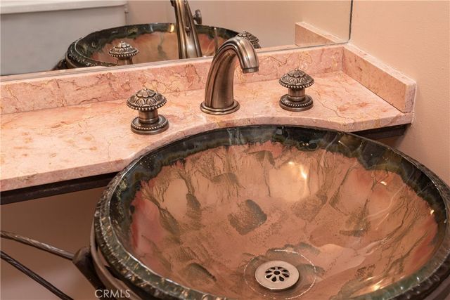 4981 Noeline Avenue, Encino, CA 91436