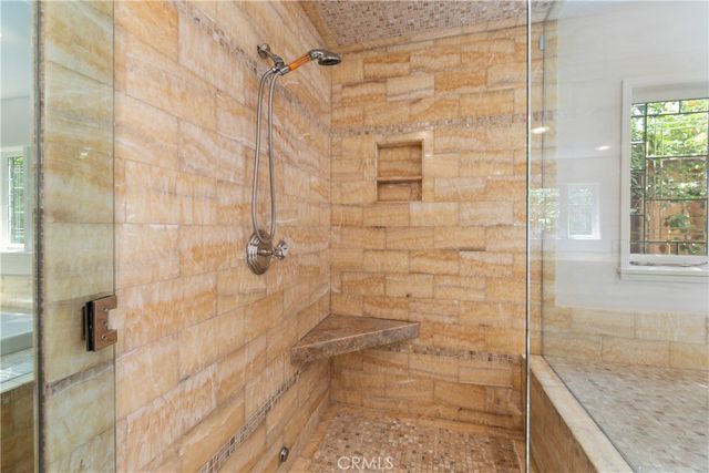 4981 Noeline Avenue, Encino, CA 91436