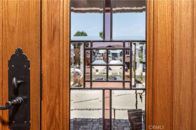 4981 Noeline Avenue, Encino, CA 91436