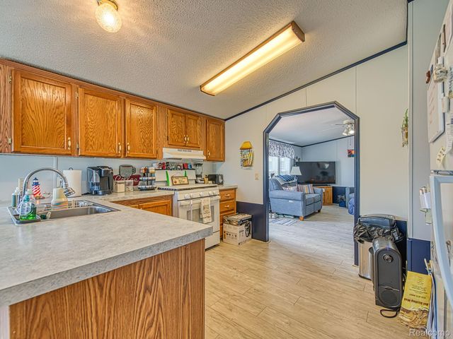 945 Tanner Landing, Raisinville Township, MI 48161