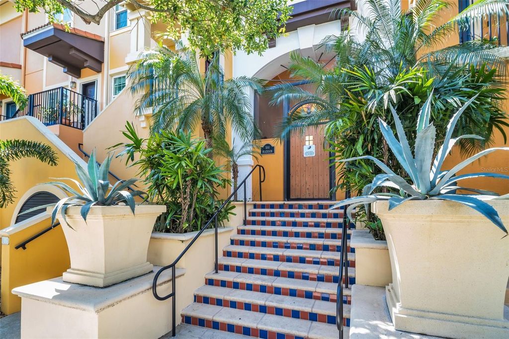 100 4TH AVENUE S 213, St Petersburg, FL 33701