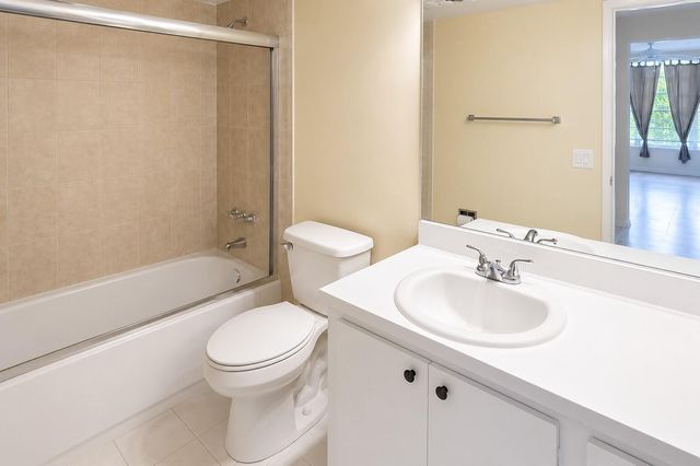 2691 S COURSE Drive 307, Pompano Beach, FL 33069