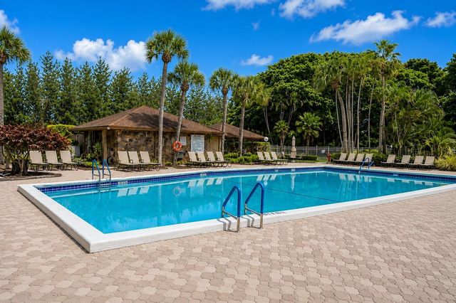2691 S COURSE Drive 307, Pompano Beach, FL 33069