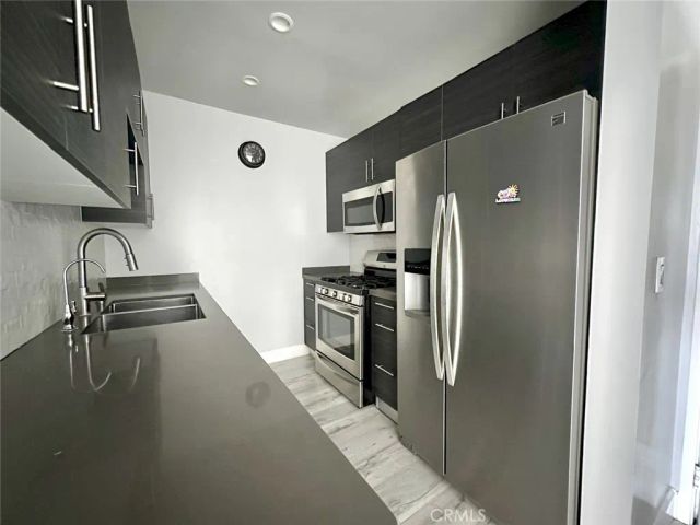 409 Burchett Street 318, Glendale, CA 91203