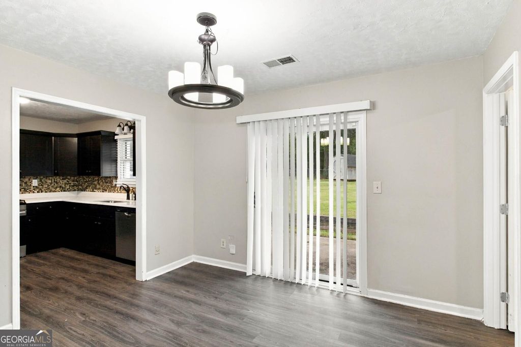 8 Silverwood Drive, Newnan, GA 30265 — photo 5