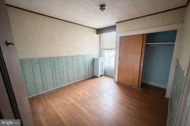 111 W GRANGE AVE, Philadelphia, PA 19120