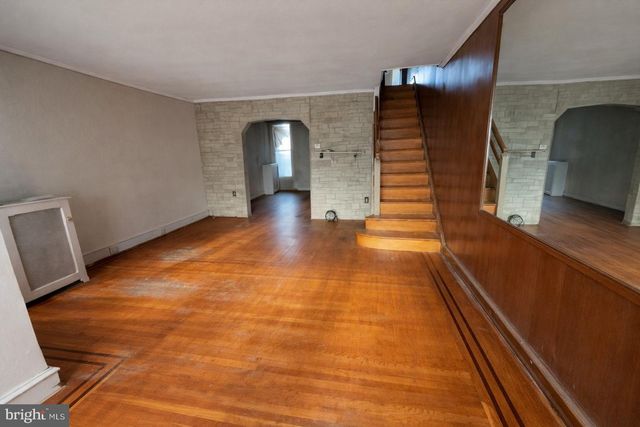 111 W GRANGE AVE, Philadelphia, PA 19120