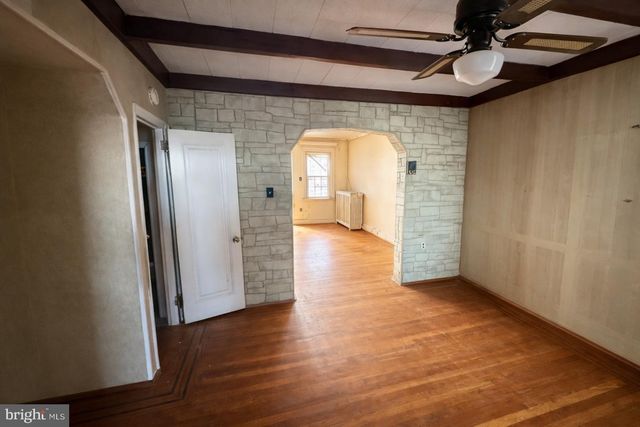 111 W GRANGE AVE, Philadelphia, PA 19120