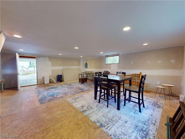 218 Bentleyville Road, Chagrin Falls, OH 44022