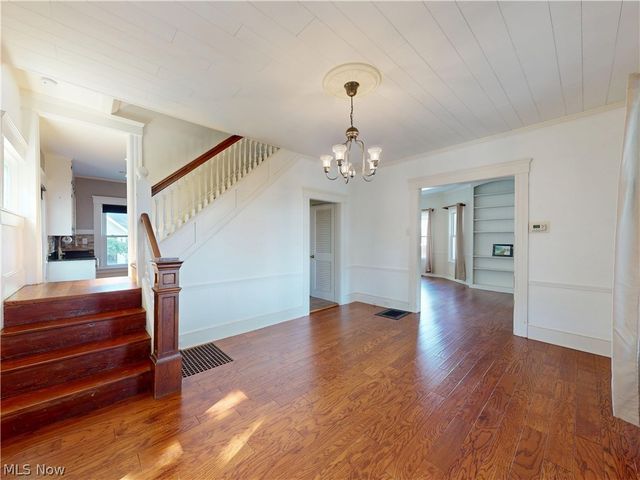 218 Bentleyville Road, Chagrin Falls, OH 44022
