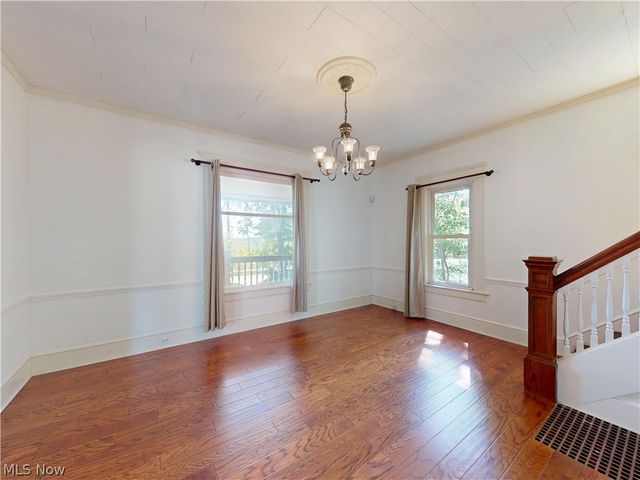 218 Bentleyville Road, Chagrin Falls, OH 44022