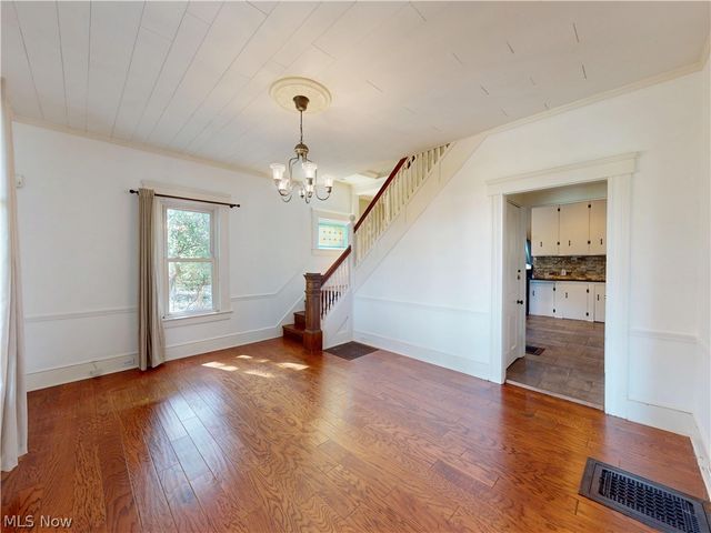 218 Bentleyville Road, Chagrin Falls, OH 44022