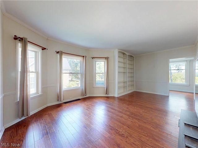 218 Bentleyville Road, Chagrin Falls, OH 44022