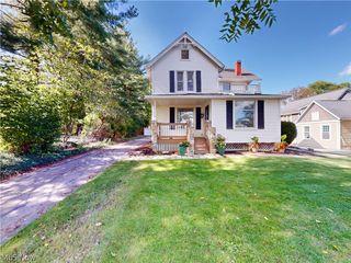 218 Bentleyville Road, Chagrin Falls, OH 44022