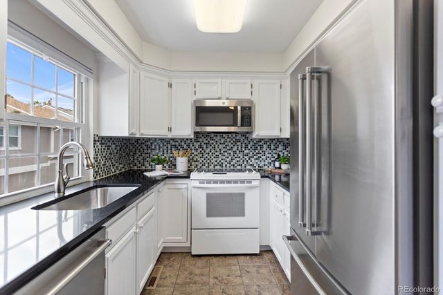 2890 W Long Circle G, Littleton, CO 80120