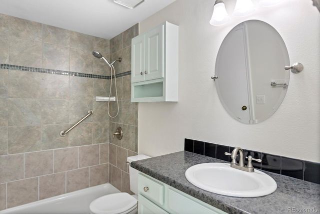 2890 W Long Circle G, Littleton, CO 80120