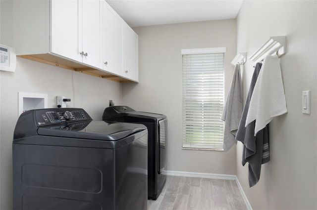 9508 LARKBUNTING DRIVE, Tampa, FL 33647