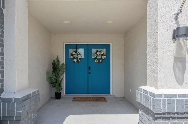 9508 LARKBUNTING DRIVE, Tampa, FL 33647
