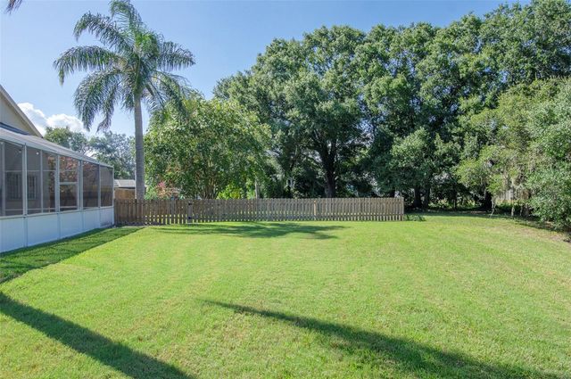 9508 LARKBUNTING DRIVE, Tampa, FL 33647