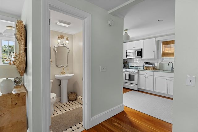 11 Spring Garden Street, Warwick, RI 02888