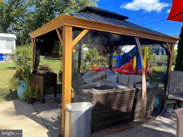 810 N WASHINGTON ST, Pottstown, PA 19464