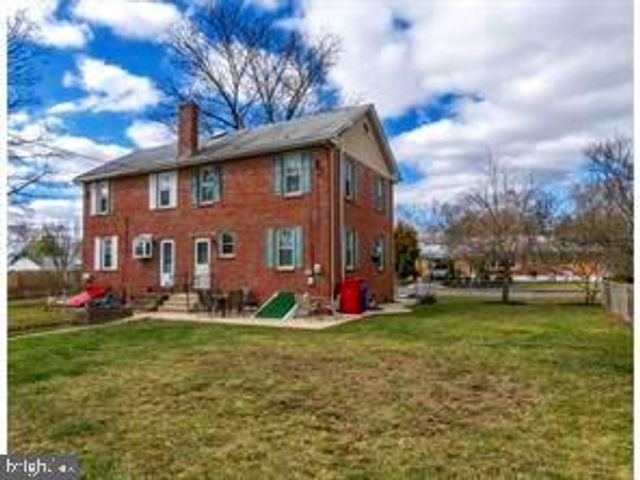 810 N WASHINGTON ST, Pottstown, PA 19464