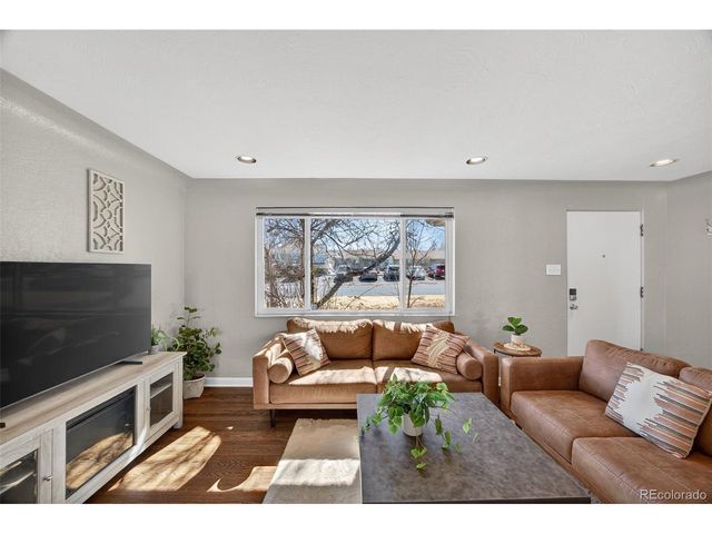 6625 W 44th Pl, Wheat Ridge, CO 80033