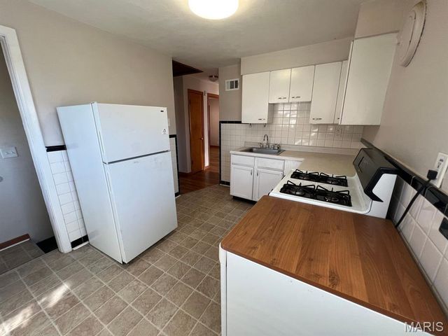 1509 Collins Avenue, Richmond Heights, MO 63117