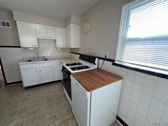 1509 Collins Avenue, Richmond Heights, MO 63117