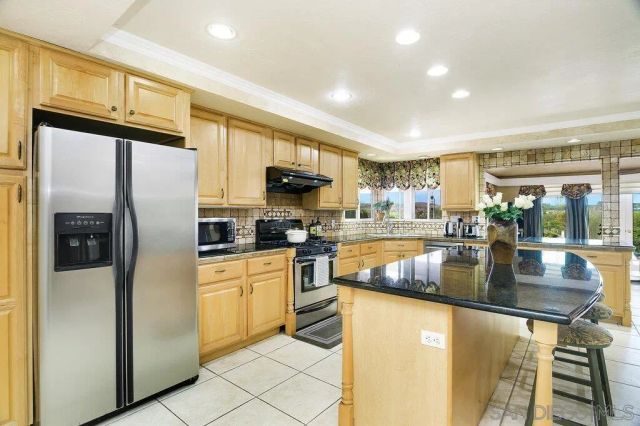 12421 Greens East Rd, San Diego, CA 92128