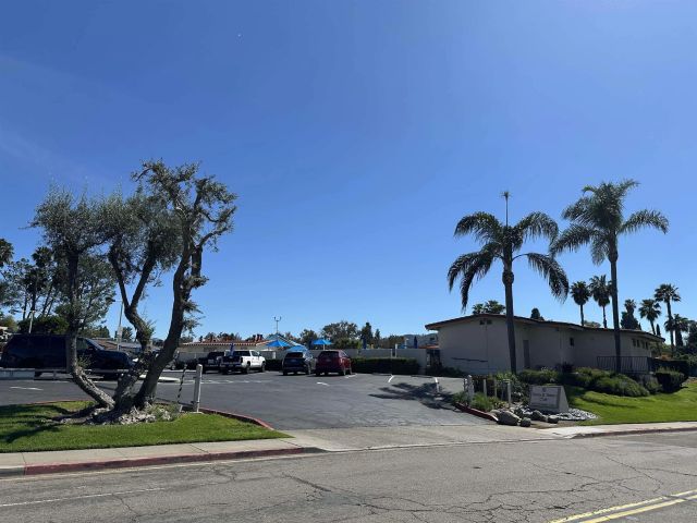 12421 Greens East Rd, San Diego, CA 92128