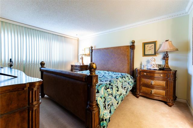 1600 SW 127th Way 207C, Pembroke Pines, FL 33027