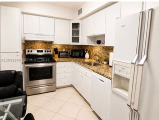 1980 S Ocean Dr 15K, Hallandale Beach, FL 33009