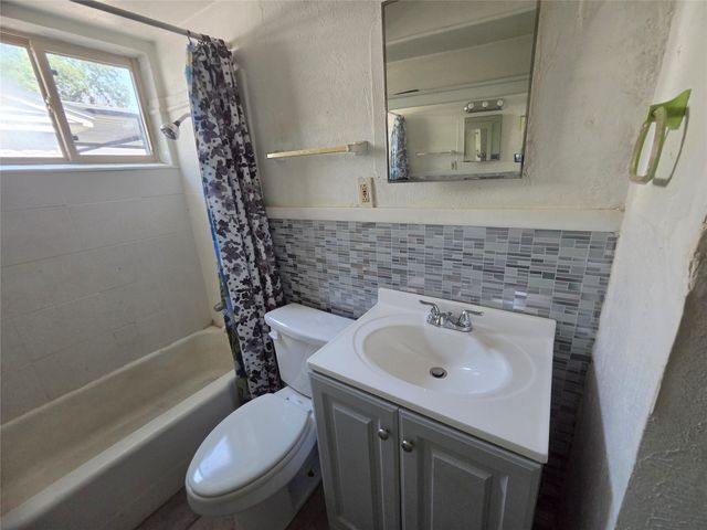 6811 Marla Drive, Dallas, TX 75217