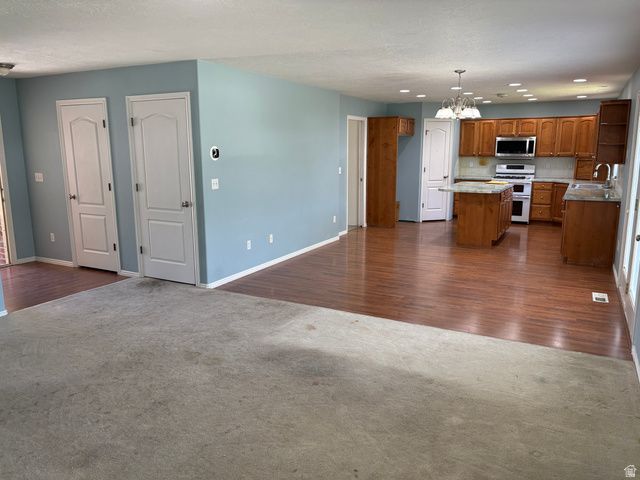 587 W 2400 LN, Perry, UT 84302