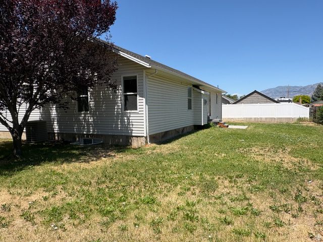 587 W 2400 LN, Perry, UT 84302