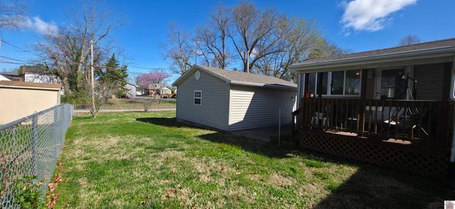 2001 Washington St, Paducah, KY 42003